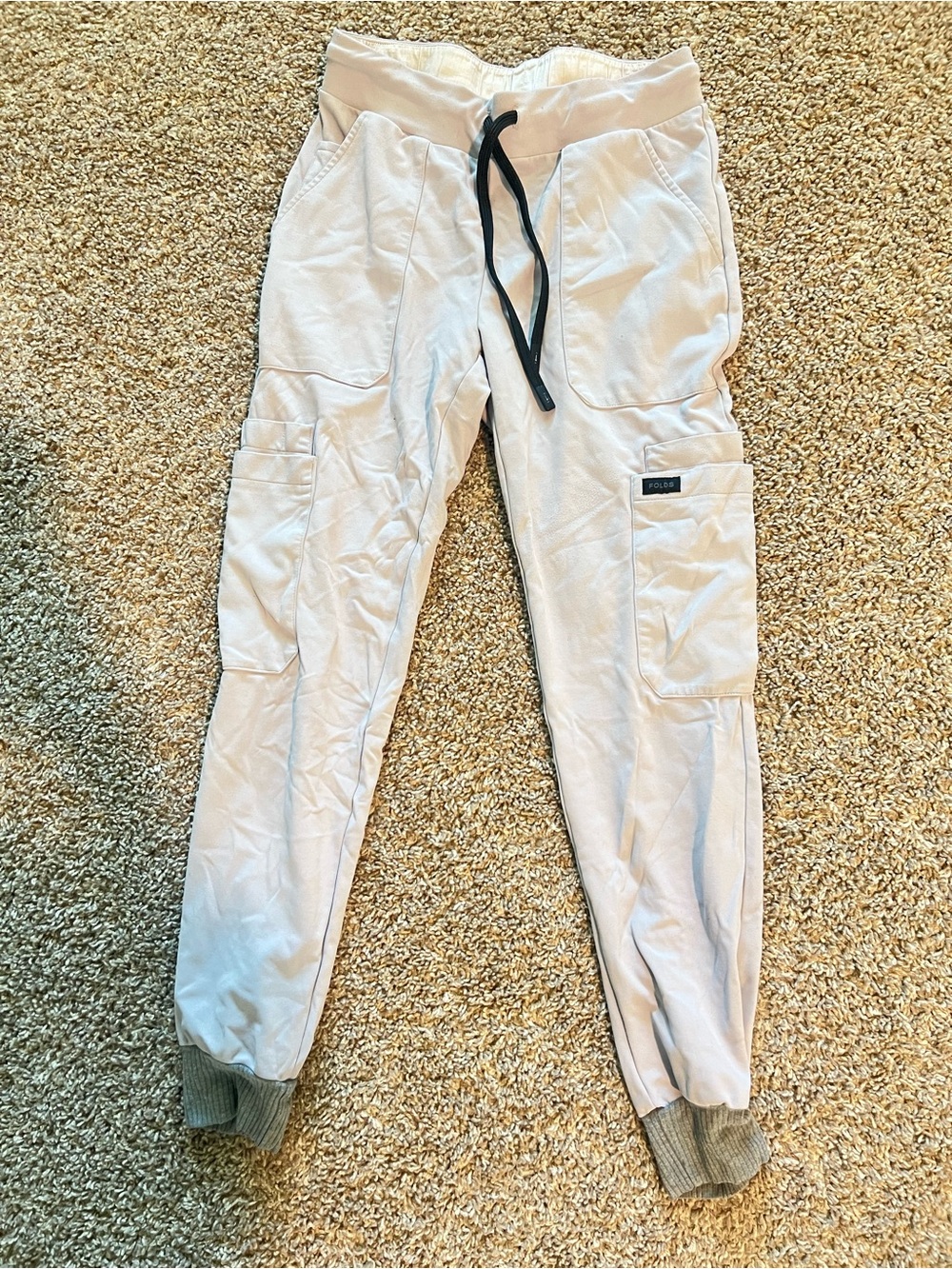 FOLDS Scrub Jogger Pants with Drawstring in color Cement